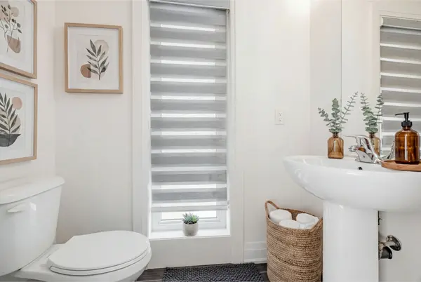 5 Gridiron Gate, Vaughan, ON L4H 4W8