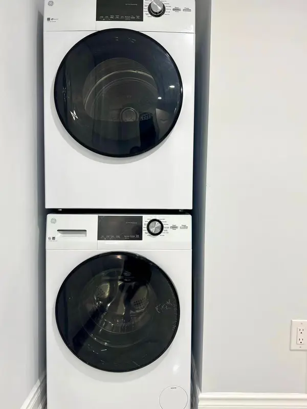 31 Ames CRES, Aurora, ON L4G 0C3