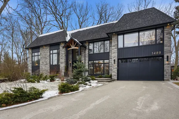 1489 Rogerswood CT, Mississauga, ON L5J 1R7