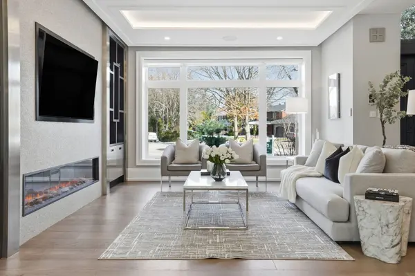 1489 Rogerswood CT, Mississauga, ON L5J 1R7