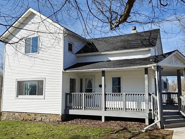 6627 E Berrien ST E, Eau Claire Vllg, MI 49111