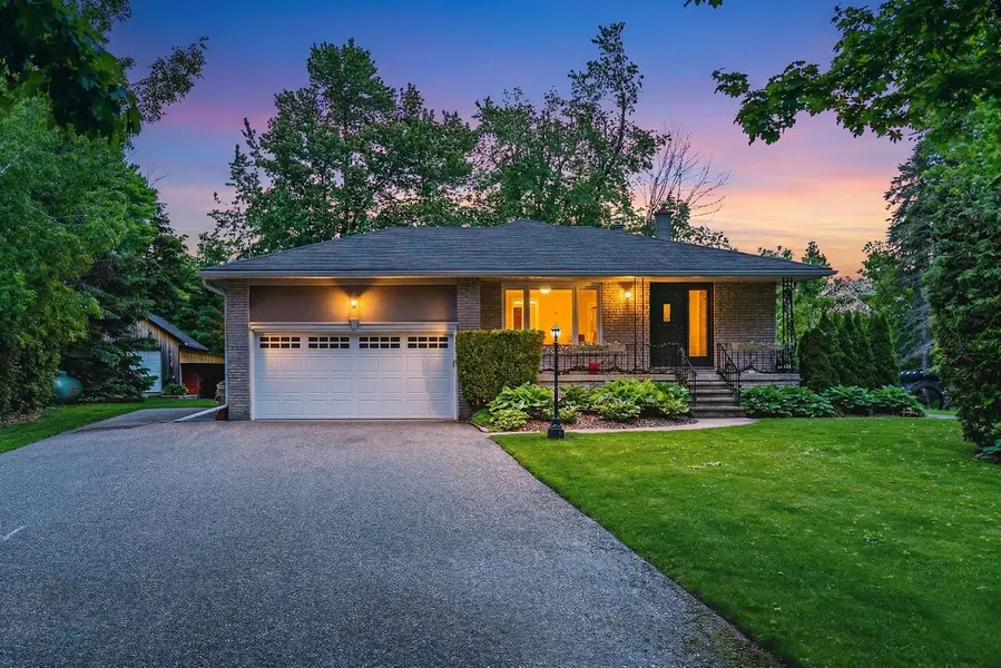 5853 Yonge ST, Innisfil, ON L0L 1K0