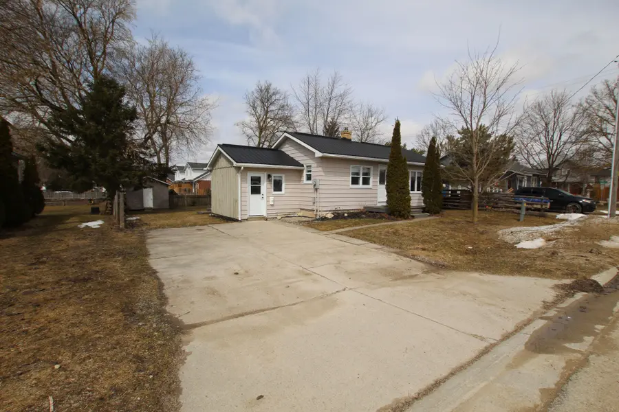 383 Wellington ST E, Wellington North, ON N0G 2L2