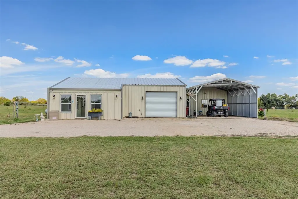 4273 County Road 1112, Brashear, TX 75420