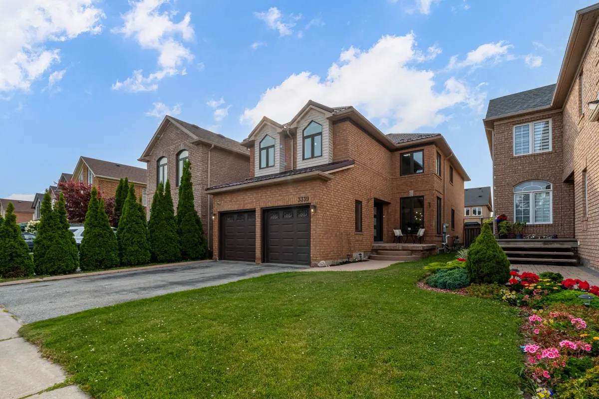 3339 Cactus Gate, Mississauga, ON L5N 8A5