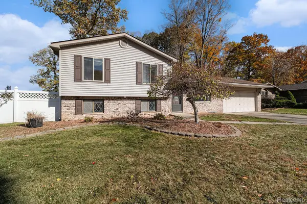 52372 D W Seaton DR, Chesterfield Township, MI 48047