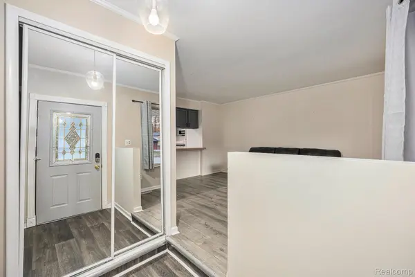 52372 D W Seaton DR, Chesterfield Township, MI 48047