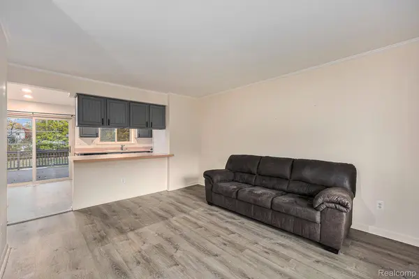 52372 D W Seaton DR, Chesterfield Township, MI 48047