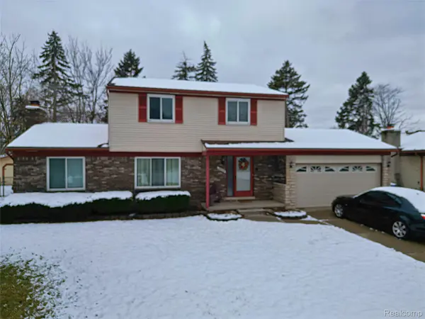 29713 Mackenzie CIR W, Warren, MI 48092