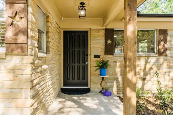 3605 Jeanette Drive,  Fort Worth,  TX 76109