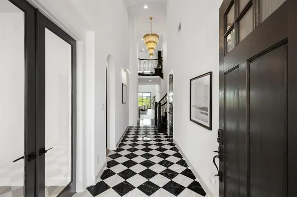 8724 Edgewater Drive, The Colony, TX 75056