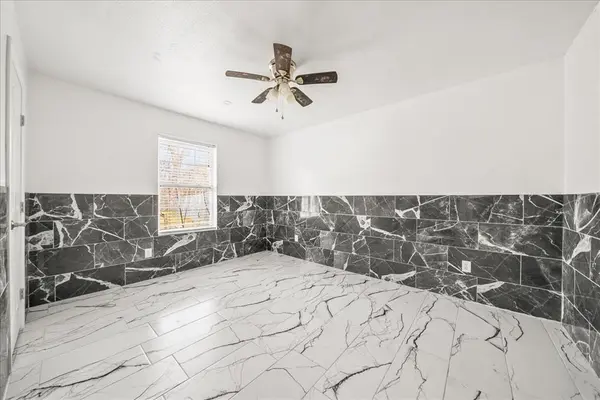 5507 Alexander Street, Sachse, TX 75048