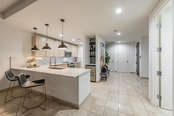 1505 Elm Street #404, Dallas, TX 75201