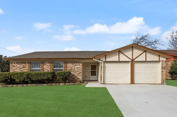 6501 Levitt Drive,  Watauga,  TX 76148