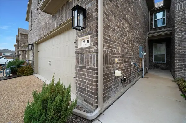 1719 Lisa Court, Allen, TX 75002