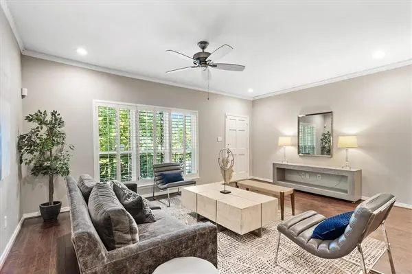 4403 Bellaire Drive S #224S, Fort Worth, TX 76109