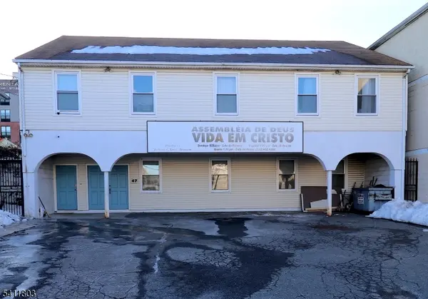 67 Brill St, Newark City, NJ 07105