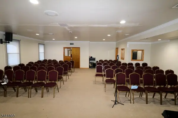 67 Brill St, Newark City, NJ 07105