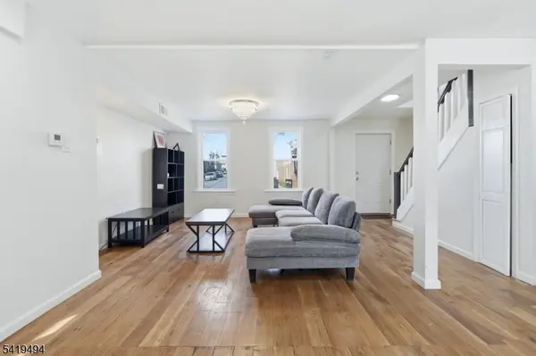 64 Willoughby St, Newark City, NJ 07112