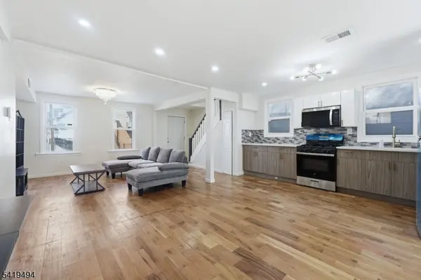 64 Willoughby St, Newark City, NJ 07112