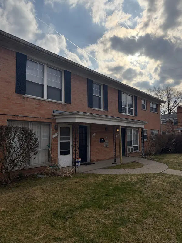 3219 Benjamin AVE, Royal Oak, MI 48073