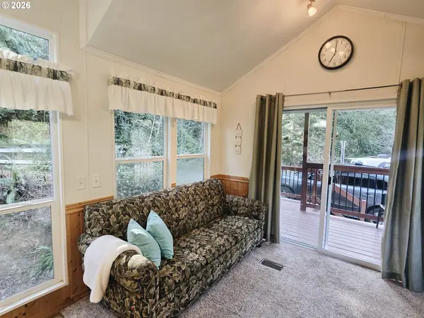 89491 SUTTON PL, Florence, OR 97439