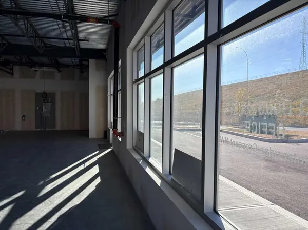 246 Nolanridge CRES NW #105, Calgary, AB T3R 1W9