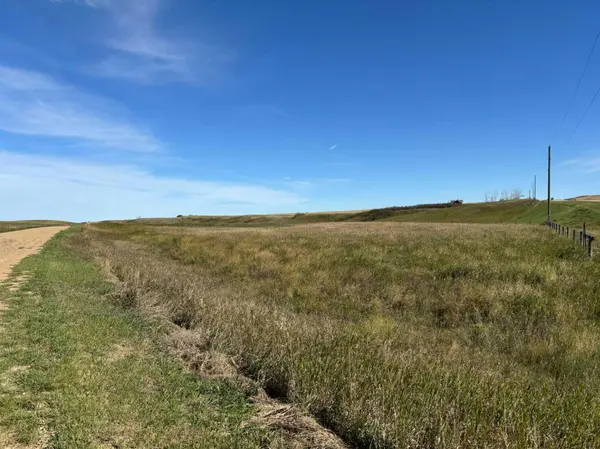 Hwy 9 RR 19-5A, Rural Starland County, AB T0J 2B0