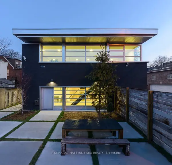 660R College ST, Toronto C01, ON M6G 1B8