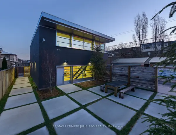 660R College ST, Toronto C01, ON M6G 1B8