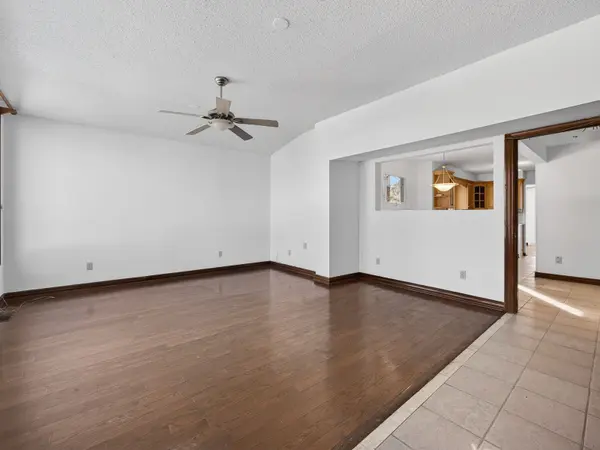 739 Edgewood RD, Pickering, ON L1V 2Z7