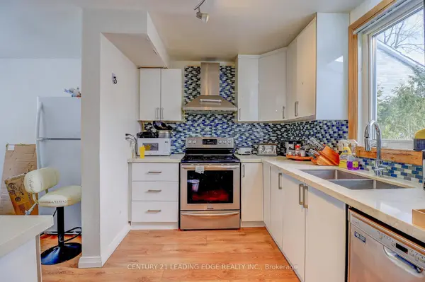 107 Lakeland CRES, Richmond Hill, ON L4E 3A1