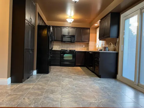 26 Beechbrooke WAY, Aurora, ON L4G 6N7