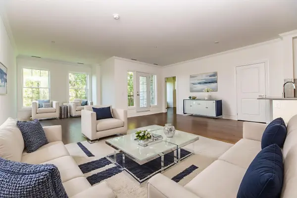 10360 Islington AVE W #210, Vaughan, ON L0J 1C0