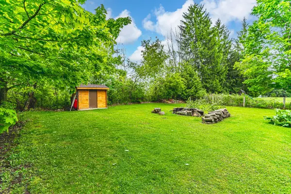 5853 Yonge ST, Innisfil, ON L0L 1K0