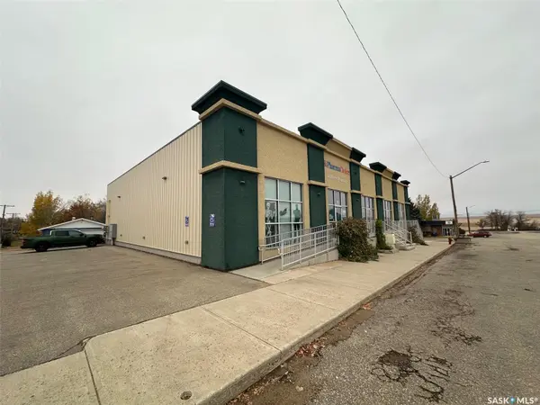 102-124 Main Street, Lafleche, SK S0H 2K0