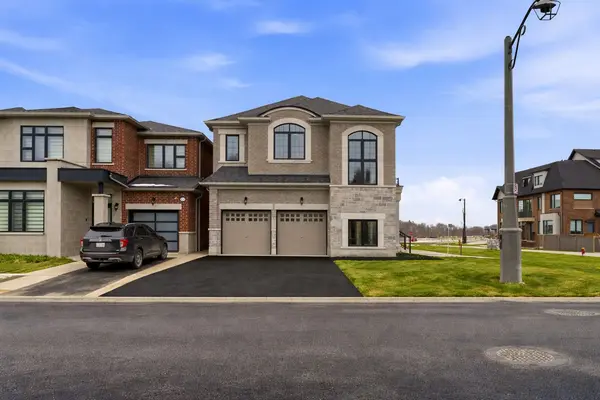 132 Settlers RD E, Oakville, ON L6H 0Y3