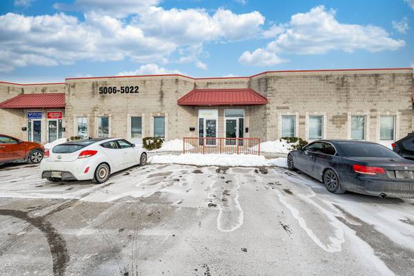 5006 South Service RD #3, Burlington, ON L7L 5Y7