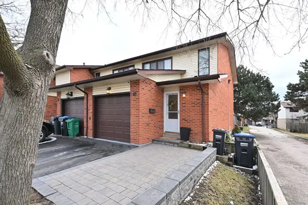 8 Collins CRES, Brampton, ON L6V 3M9