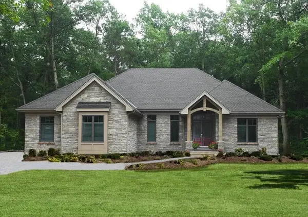 8695 Timberwood TRL, Lambton Shores, ON N0M 1T0