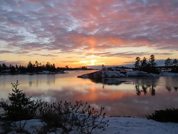 13 Janet LN, Carling, ON P0G 1G0