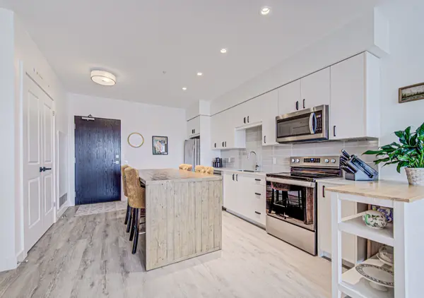 50 Grand AVE S #609, Cambridge, ON N1S 0C2