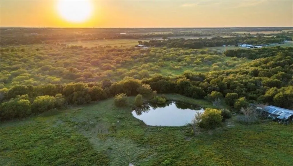 L11 Elm Branch, Elm Mott, TX 76640