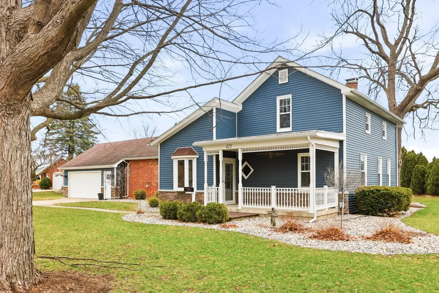 425 Harvest LN, Frankenmuth, MI 48734