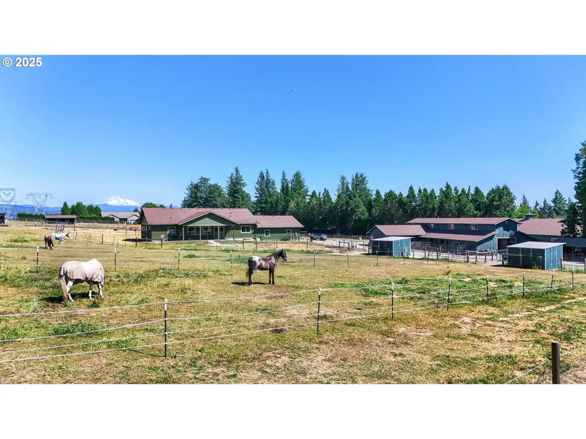 31708 NE WAND RD, Troutdale, OR 97060