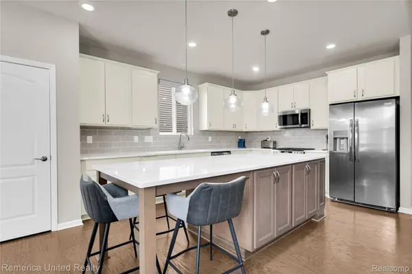 50222 Thatcher ST, Canton Charter Township, MI 48188