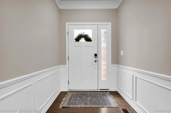 50222 Thatcher ST, Canton Charter Township, MI 48188