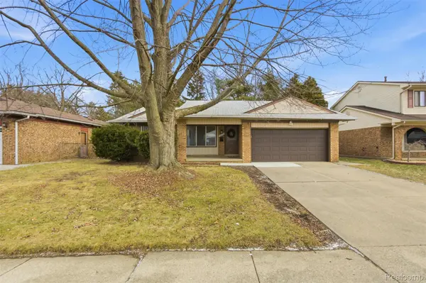 28230 Armanda DR, Warren, MI 48088