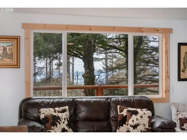 3934 Hwy 101 N, Yachats, OR 97498