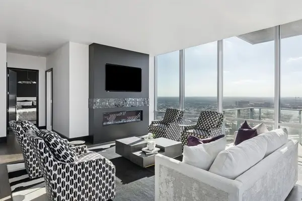 1301 Throckmorton Street #2601, Fort Worth, TX 76102